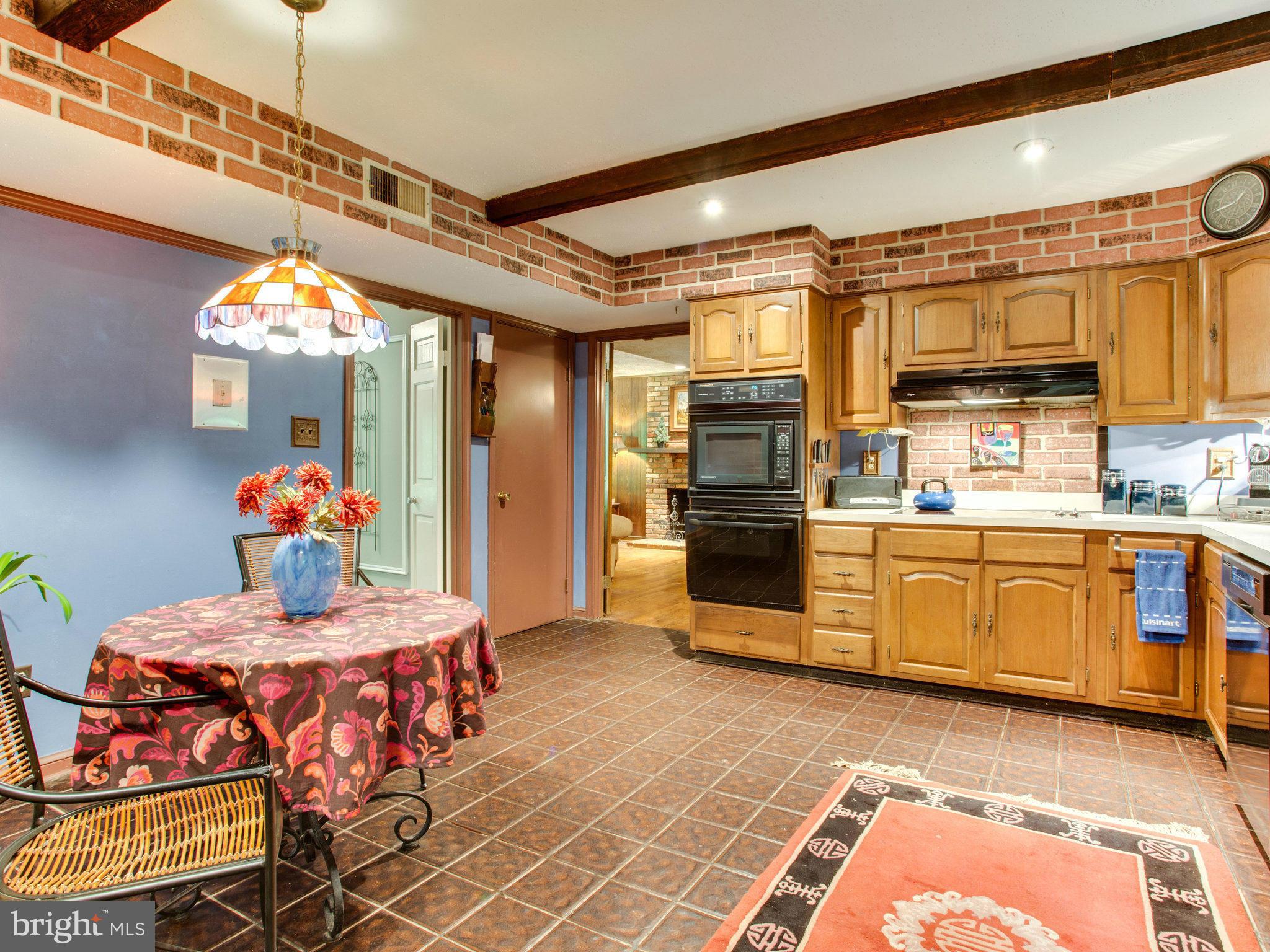 7500 Maple Branch Road Clifton, VA 20124 - Photo 7 of 30 Kitchen