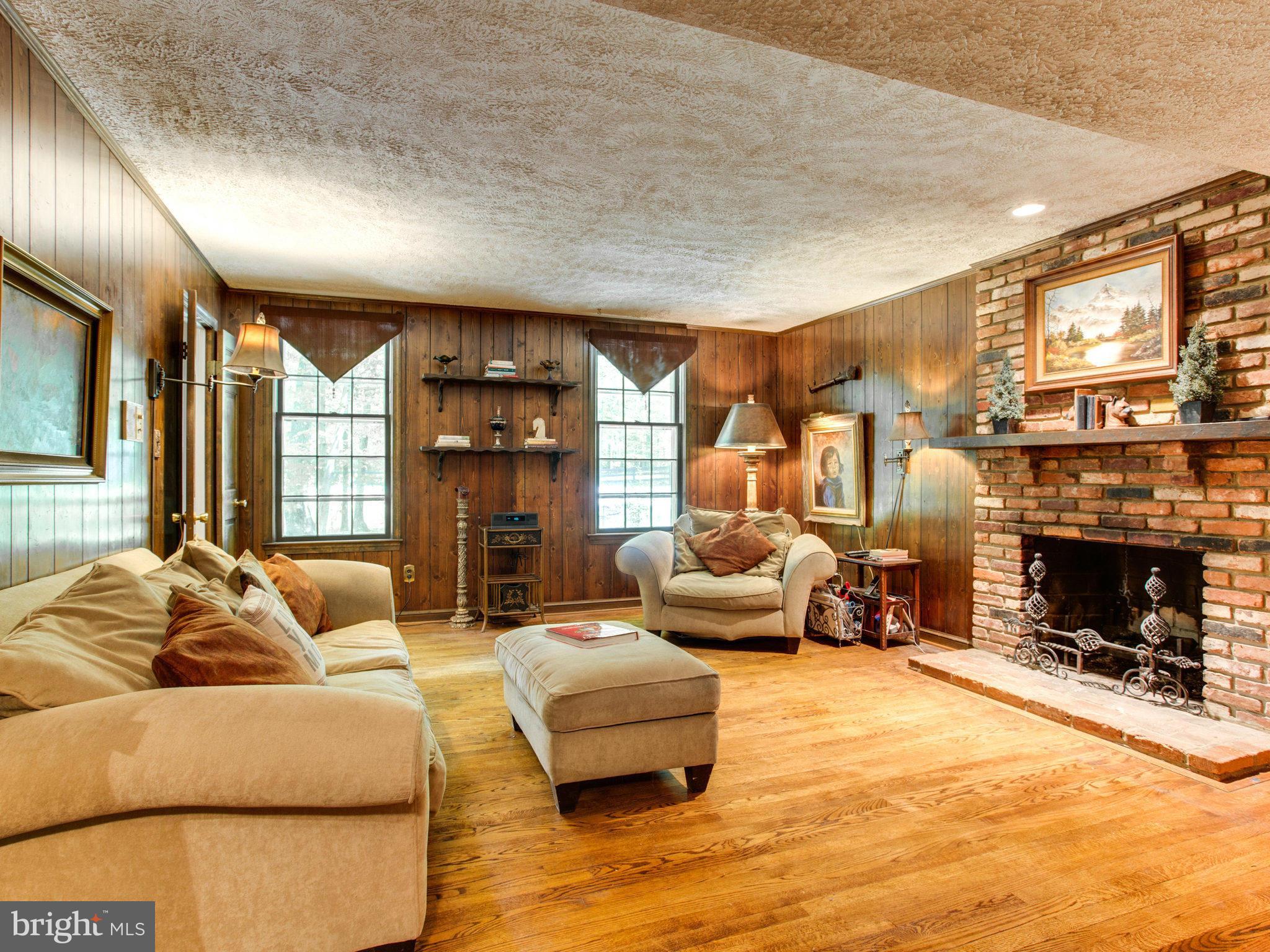 7500 Maple Branch Road Clifton, VA 20124 - Photo 9 of 30 Family Room