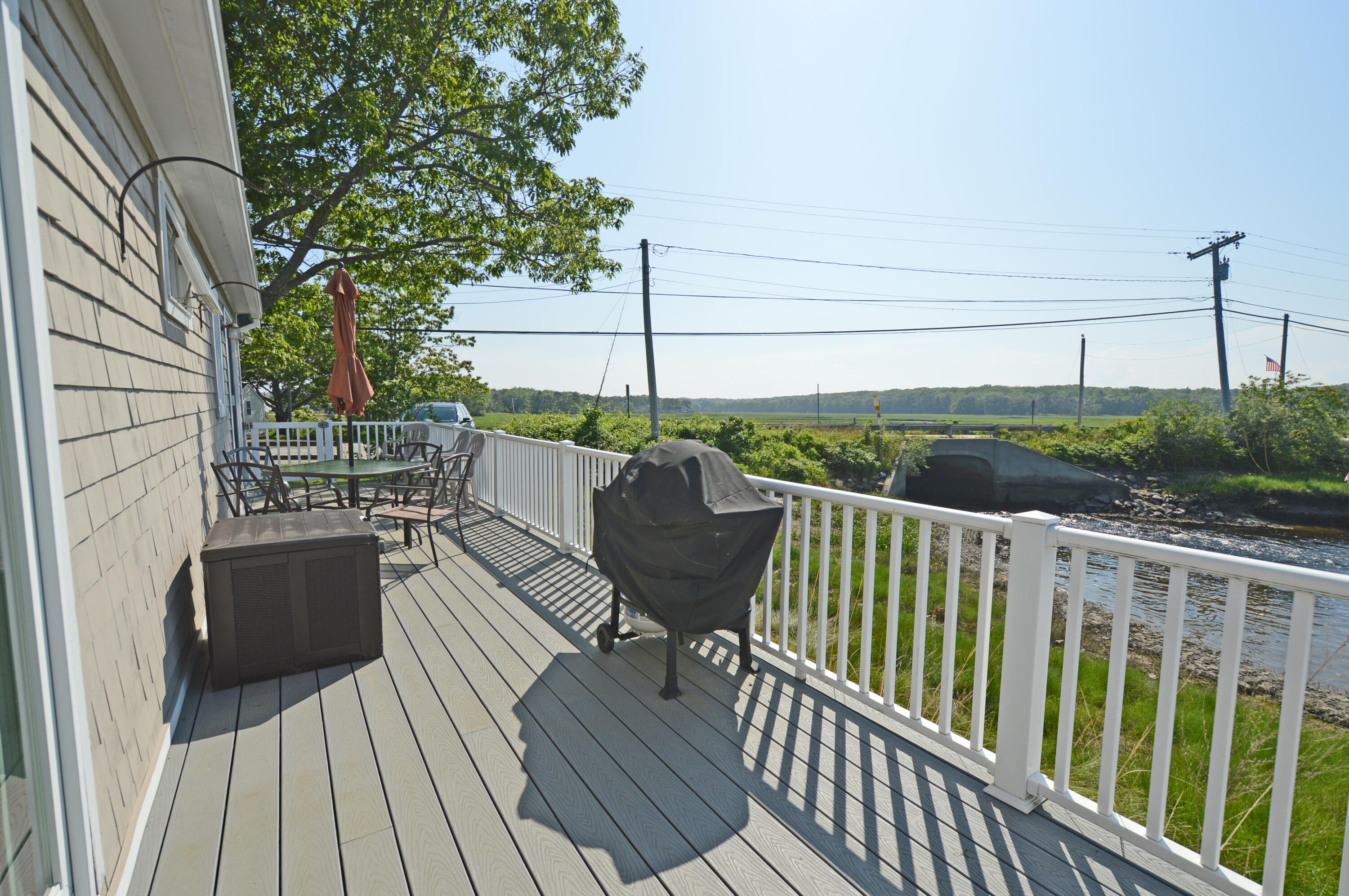 5 Dyke Road, Unit E Kennebunkport, ME 04046 - Photo 3 of 15 Sireen_DeckA