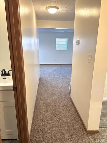 $875 | 1301 Main Street, Unit H, Highland, IL 62249