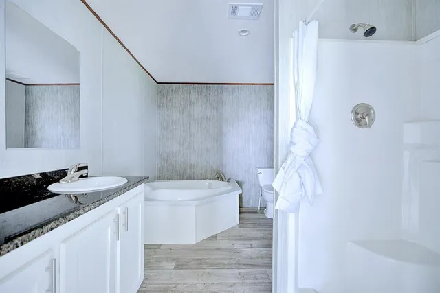 $2,500 | 8595 Northwest 13th Court, Ocala, FL 34475