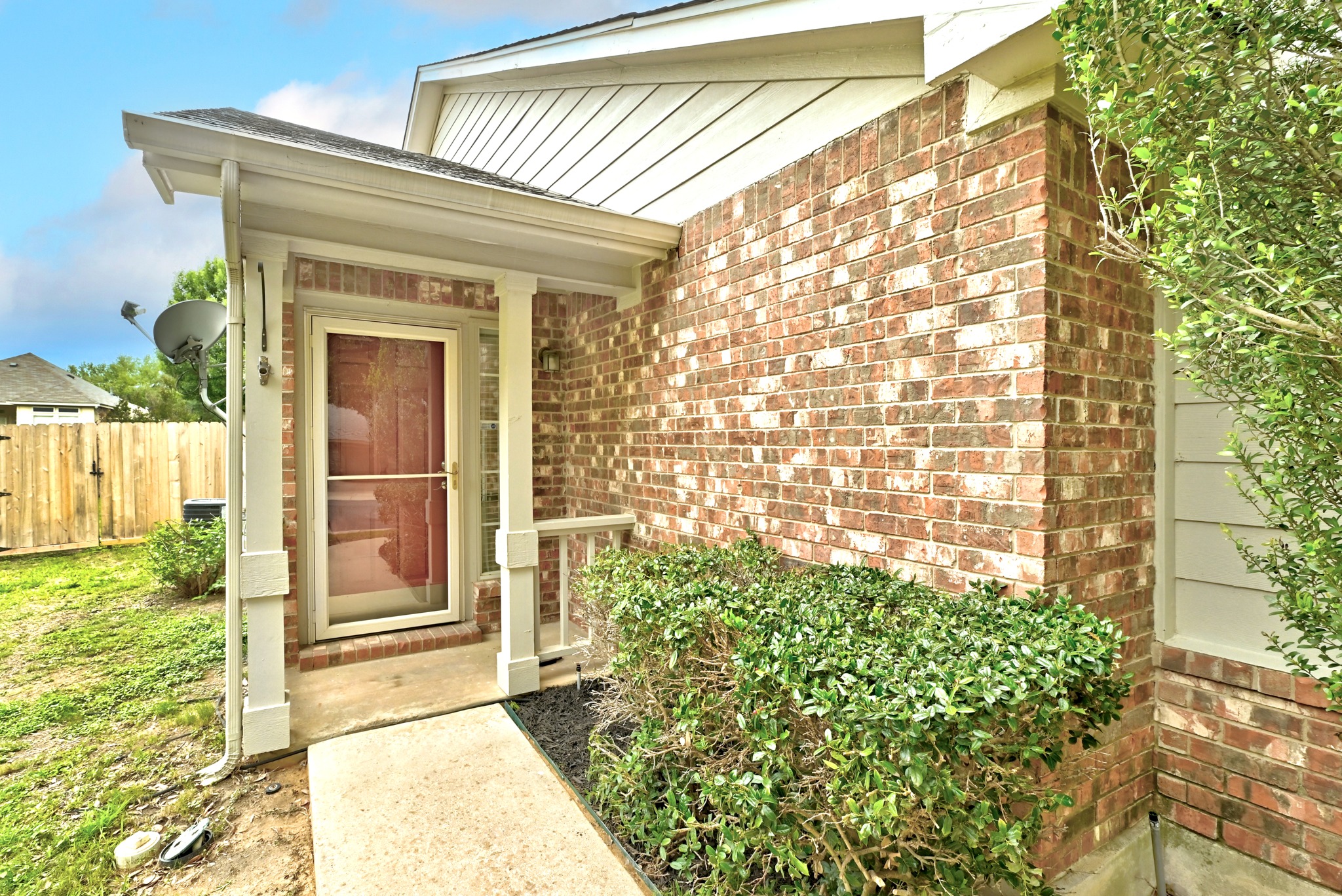 186 Prairie Springs Loop Georgetown, TX 78626 - Photo 5 of 26