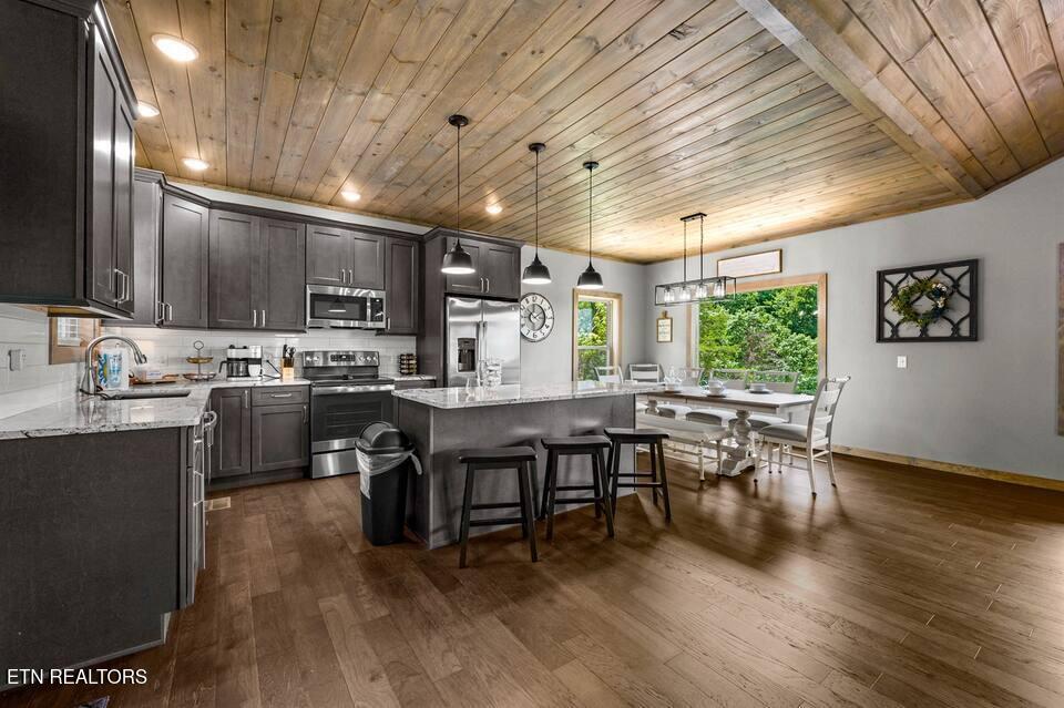 3321 Grouse Ridge Lane Sevierville, TN 37862 - Photo 10 of 36 24d895bf-6beb-41a0-8ef4-551b5a1da3a7