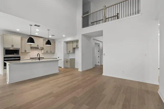 $649,000 | 556 Sage Thrasher Circle, Dripping Springs, TX 78620