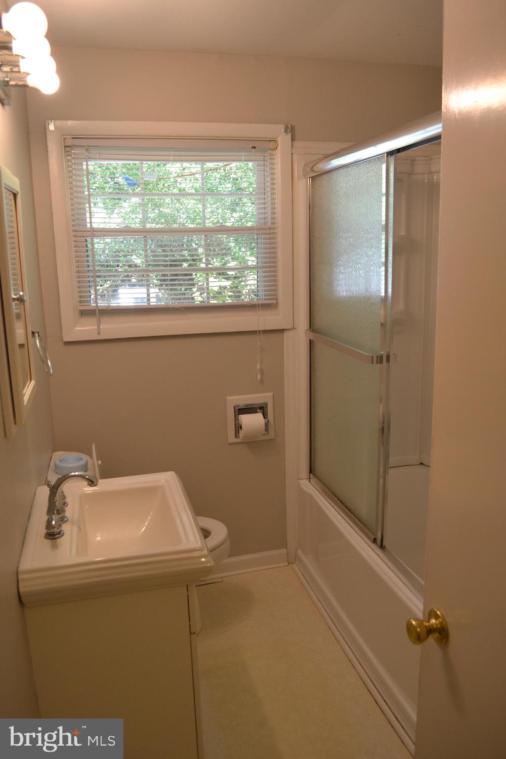 6290 Beverleys Mill Road Broad Run, VA 20137 - Photo 31 of 44 Gallery Image 31