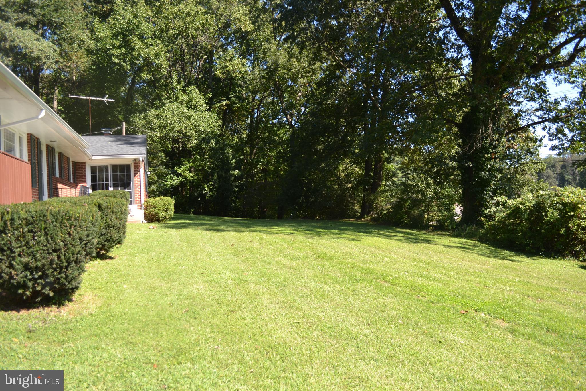 6290 Beverleys Mill Road Broad Run, VA 20137 - Photo 5 of 44 Gallery Image 5