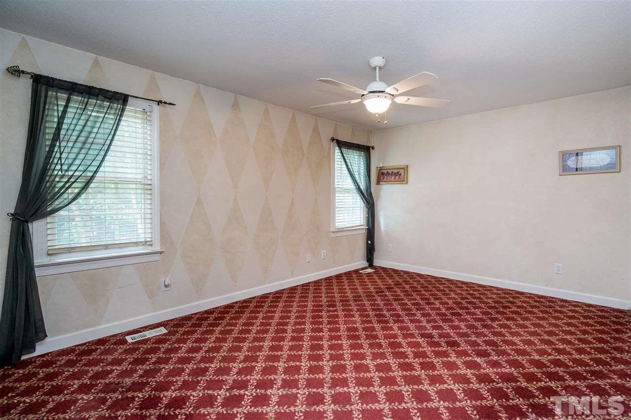 4105 Iverson Street Raleigh, NC 27604 - Photo 12 of 23