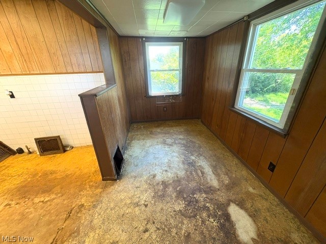 1919 Parkman Road Northwest Warren, OH 44485 - Photo 10 of 41 from the side entry way into the Mud Room