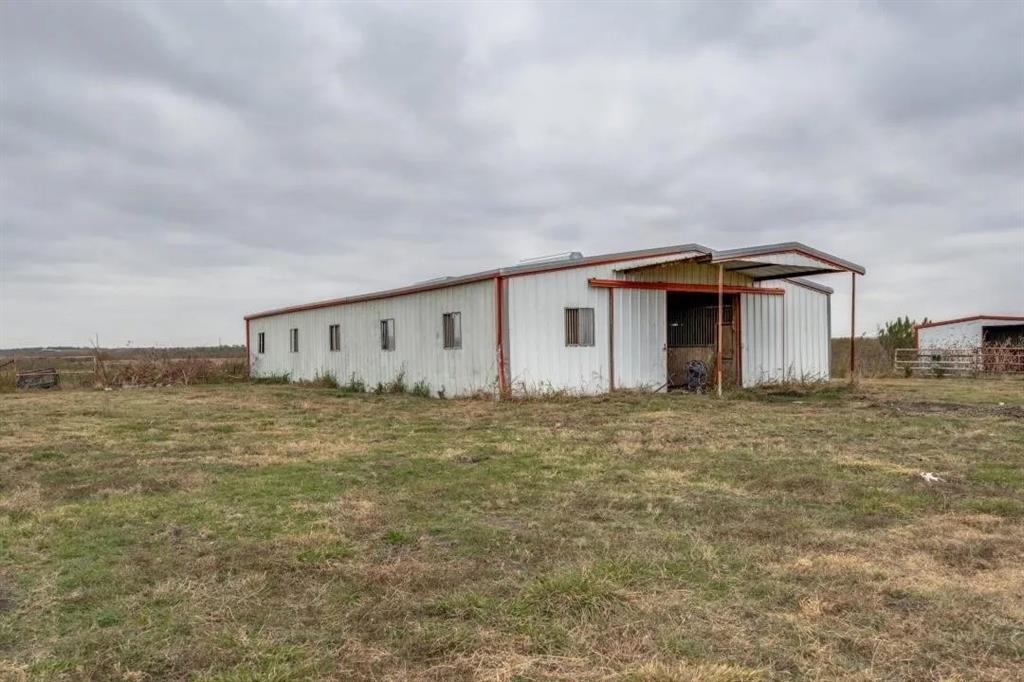 17877 Fm 902 Howe, TX 75459 - Photo 10 of 11 a front view of a house with a yard