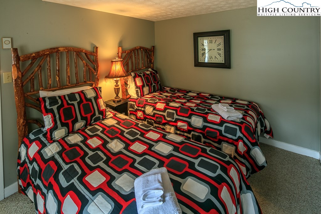 149 Slope View Road, Unit E25 Sugar Mountain, NC 28604 - Photo 9 of 22 Gallery Image 9