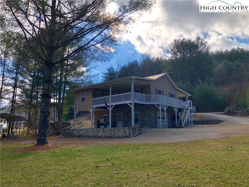 1410 Bill Cooper Road Crumpler, NC 28617 - Photo 27 of 39 Gallery Image 27