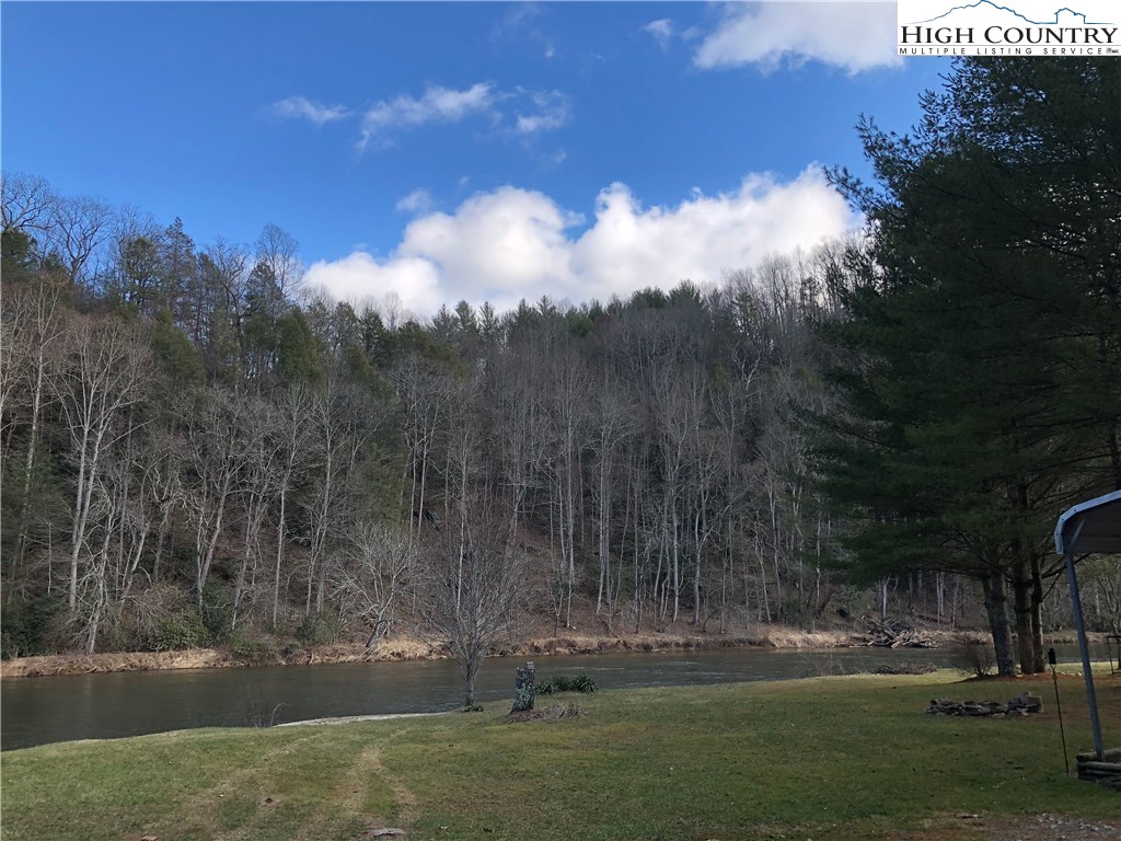 1410 Bill Cooper Road Crumpler, NC 28617 - Photo 3 of 39 Gallery Image 3