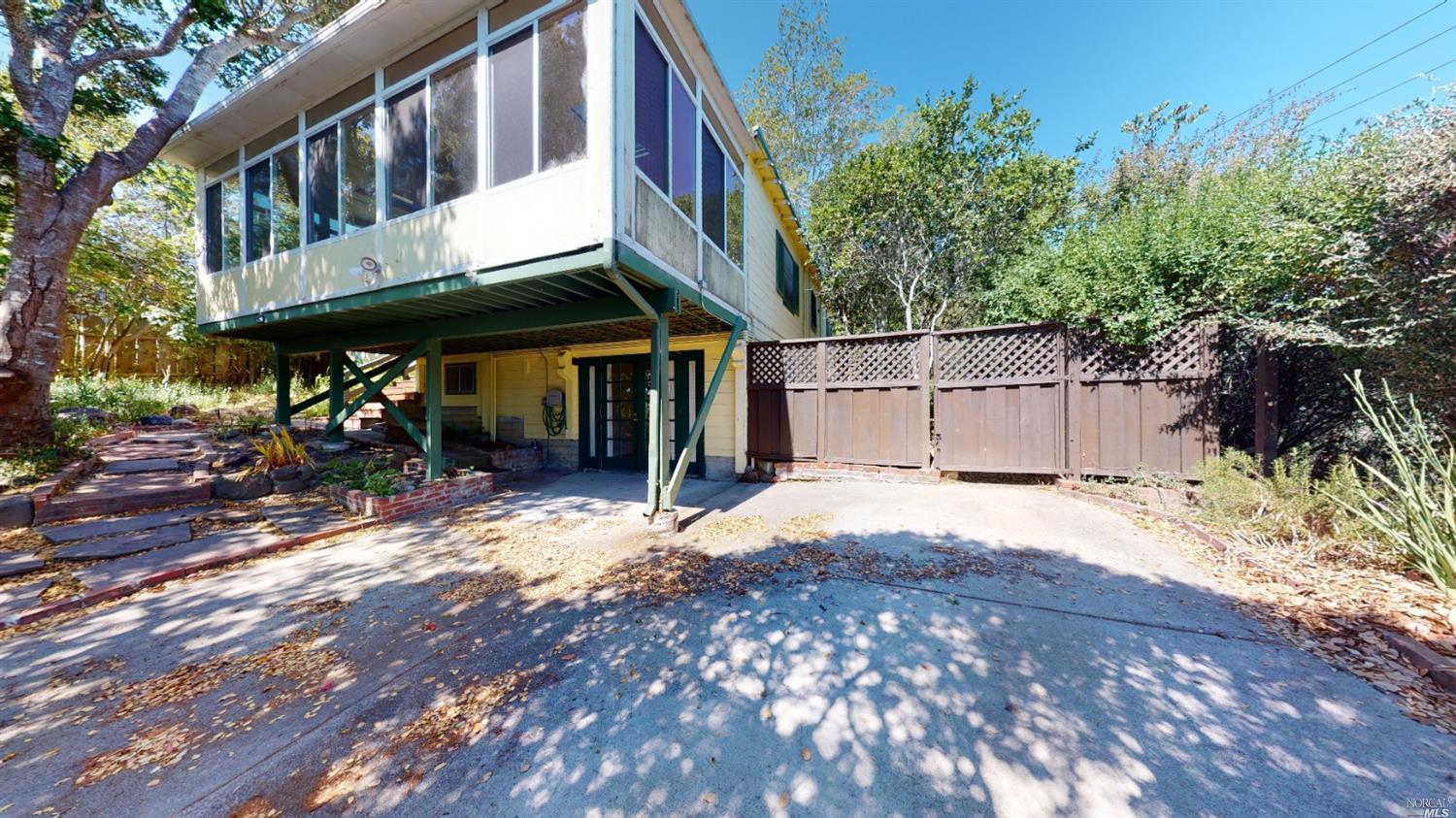 77 Homestead Boulevard Mill Valley, CA 94941 - Photo 31 of 56