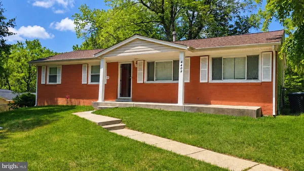 $2,300 | 4409 Bishopmill Drive, Upper Marlboro, MD 20772