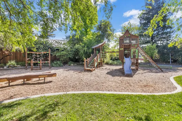 $848,000 | 2750 Brentwood Place, Davis, CA 95618