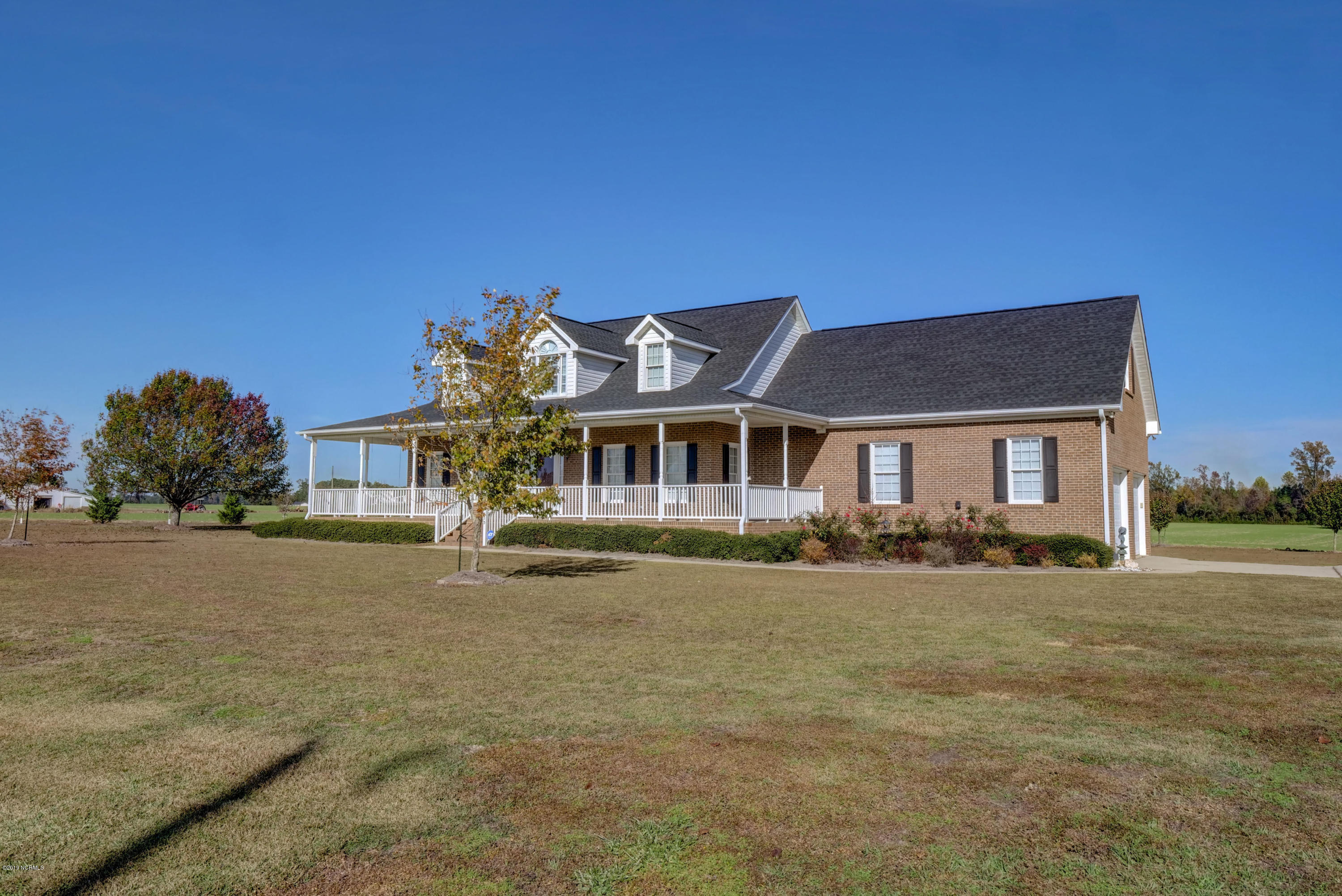 415 Lisbon Bridge Road Garland, NC 28441 - Photo 1 of 35 001_p3099919_20_21_22_23_24_25