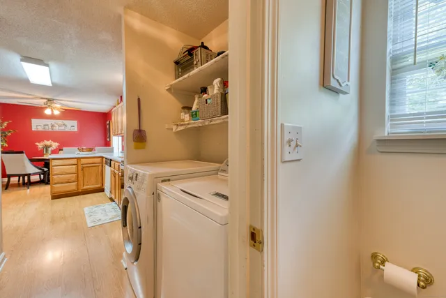 $360,000 | 230 White Oak Way, Torrington, CT 06790