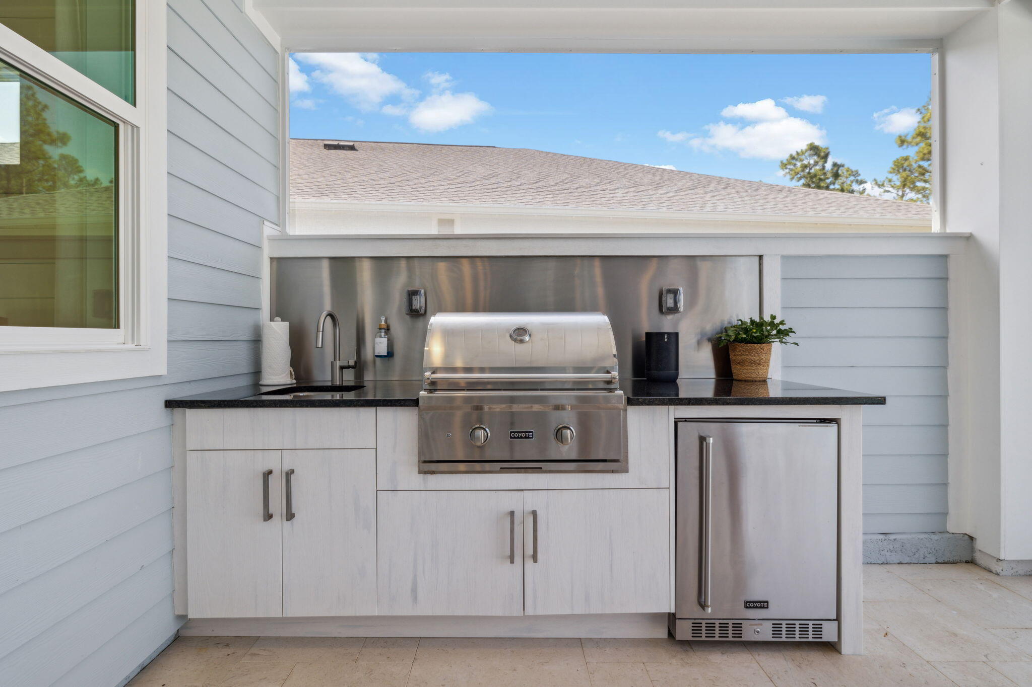 282 West Lafayette Rd Inlet Beach Inlet Beach, FL 32461 - Photo 34 of 40 a kitchen with a cabinets and a stove