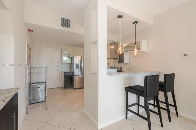 $145,000 | 11111 Biscayne Boulevard, Unit 1G/116, Miami, FL 33181