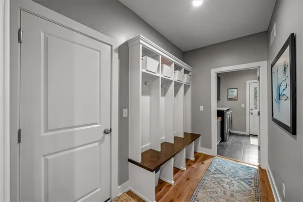 $749,000 | 6927 Glenn Lane, Parkville, MO 64152