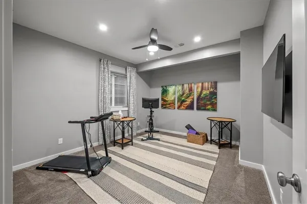 $749,000 | 6927 Glenn Lane, Parkville, MO 64152