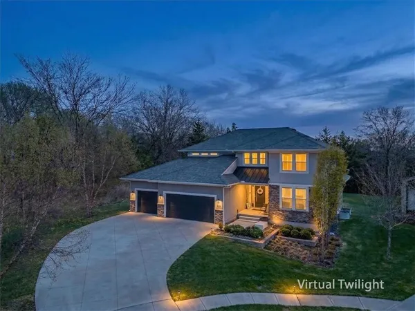 $749,000 | 6927 Glenn Lane, Parkville, MO 64152