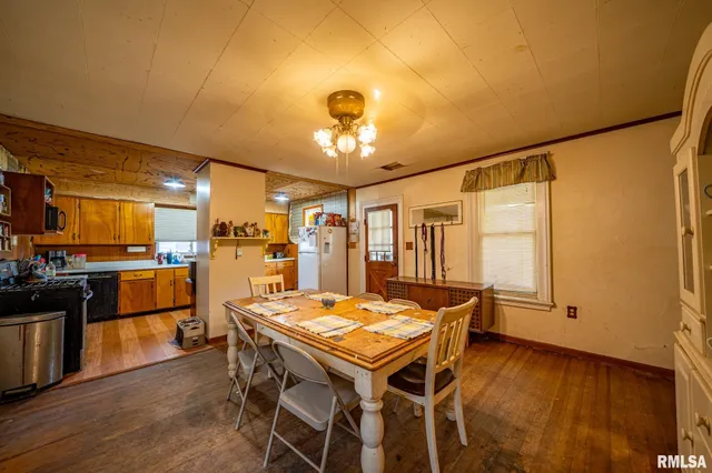 $69,900 | 128 West Spruce Street, Canton, IL 61520