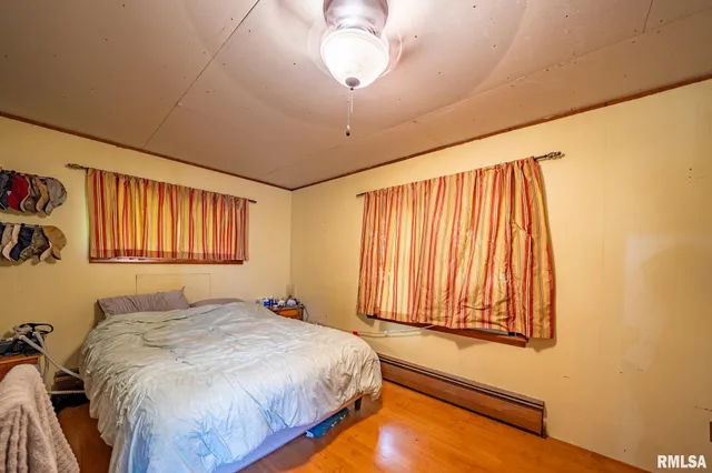 $69,900 | 128 West Spruce Street, Canton, IL 61520