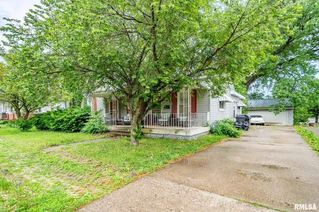 $69,900 | 128 West Spruce Street, Canton, IL 61520