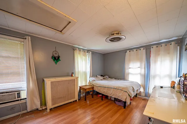 $69,900 | 128 West Spruce Street, Canton, IL 61520