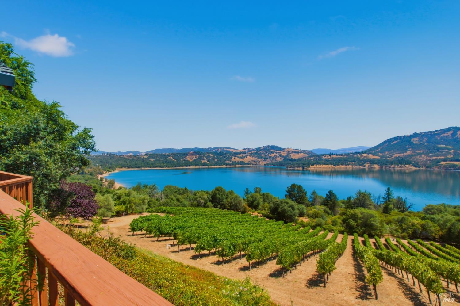5301 Lake Ridge Road Ukiah, CA 95482 - Photo 12 of 59