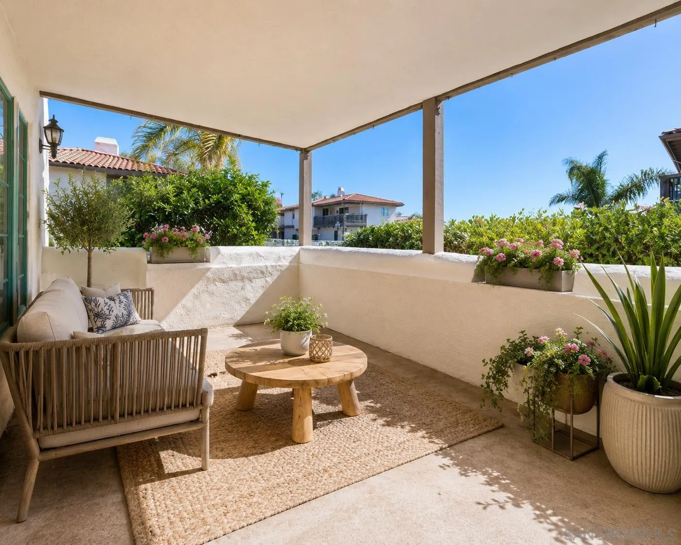 381 Playa Blanca Encinitas, CA 92024 - Photo 16 of 27