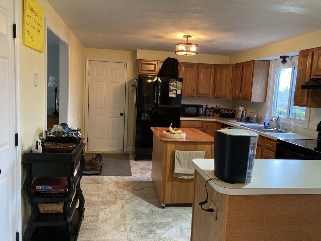 199 Paxton Road Spencer, MA 01562 - Photo 5 of 20 Gallery Image 5