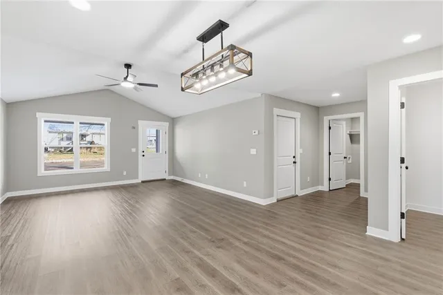 $269,500 | 105 West Arctic Street, Kingsville, MO 64061