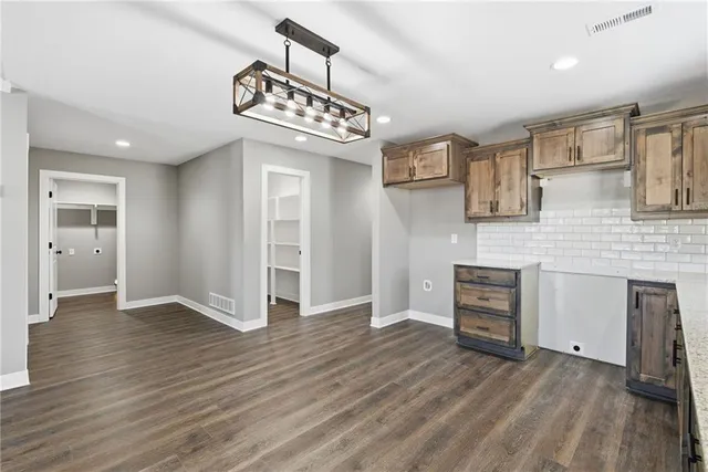 $269,500 | 105 West Arctic Street, Kingsville, MO 64061