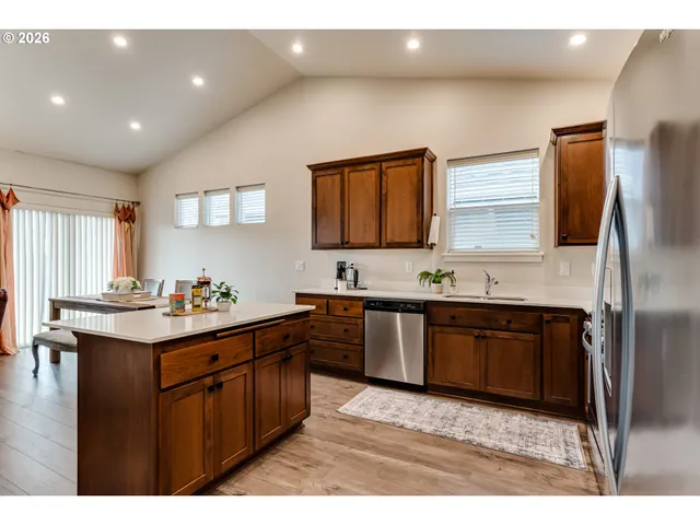 $447,500 | 4576 Romy Court, Eugene, OR 97402