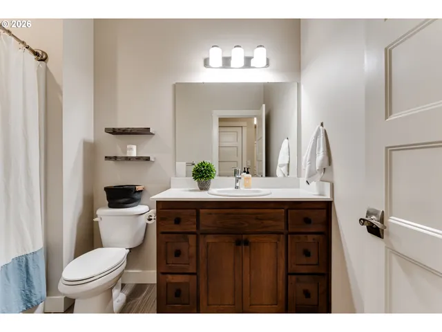 $447,500 | 4576 Romy Court, Eugene, OR 97402