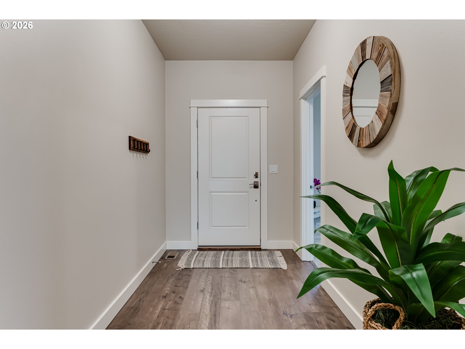 4576 Romy Court Eugene, OR 97402 - Photo 3 of 44