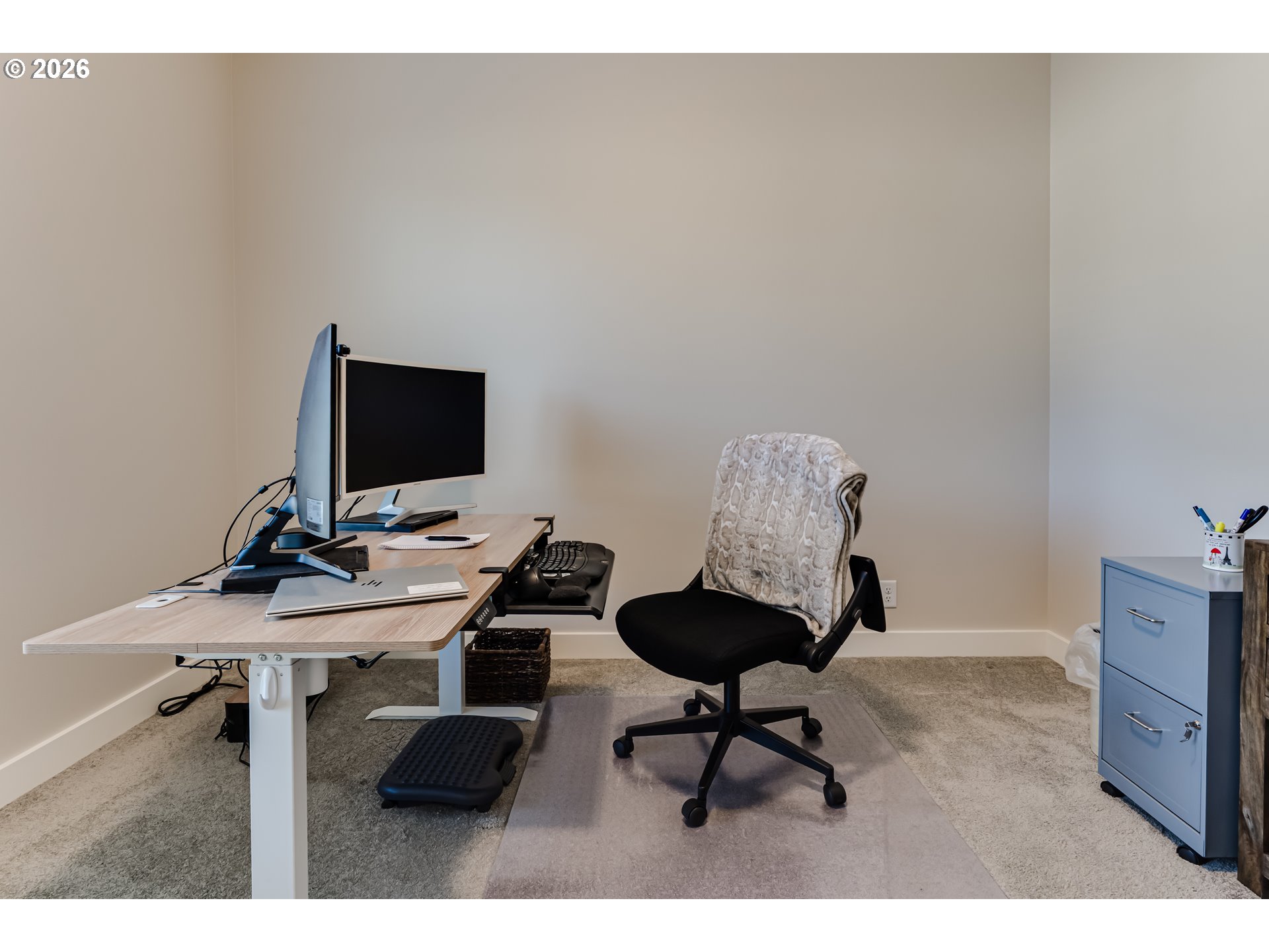 4576 Romy Court Eugene, OR 97402 - Photo 35 of 44