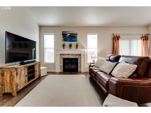 $447,500 | 4576 Romy Court, Eugene, OR 97402