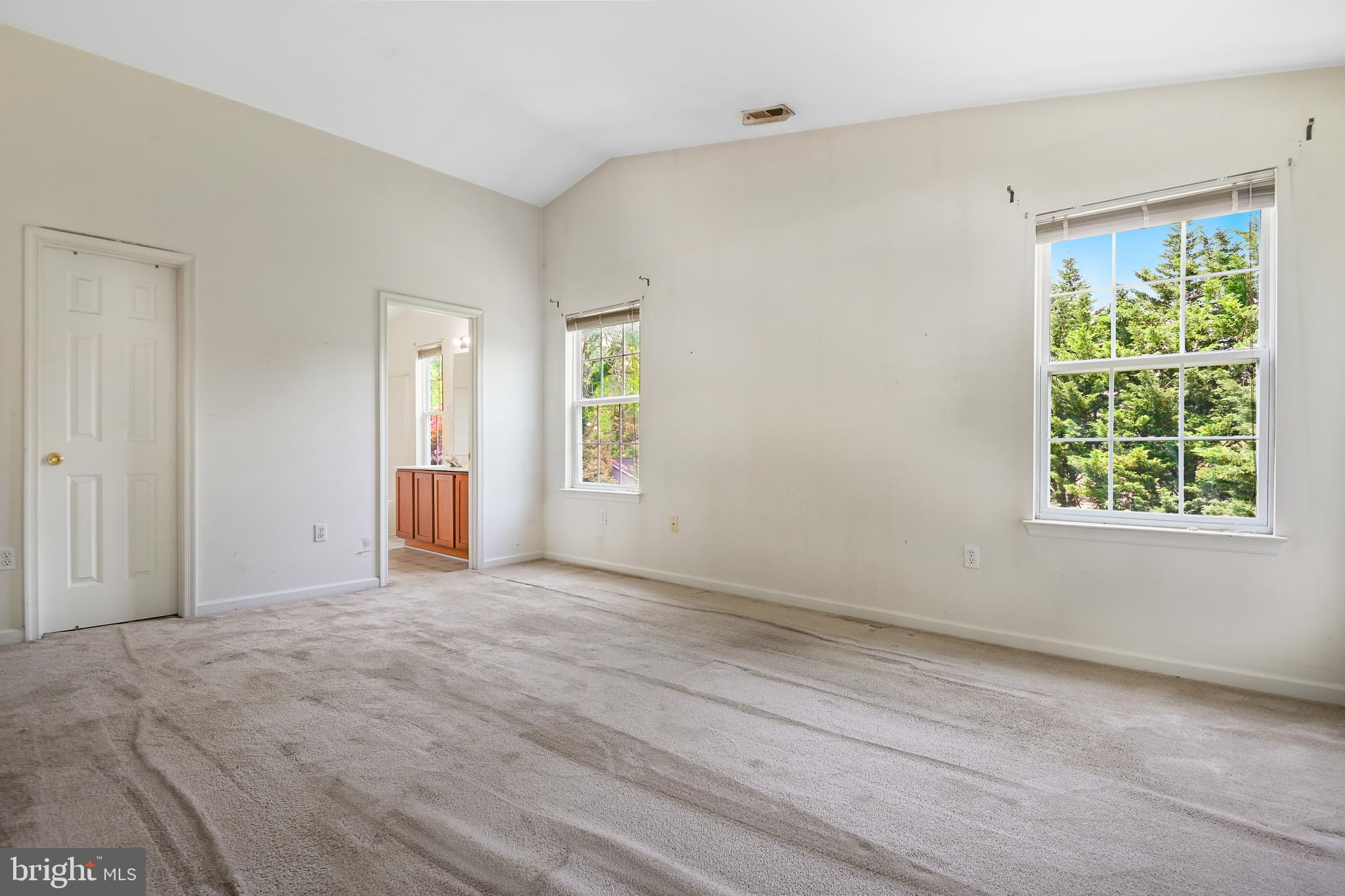 1318 Bay Ridge Avenue Annapolis, MD 21403 - Photo 20 of 41 Primary Bedroom with Walk-In Closet and En Suite