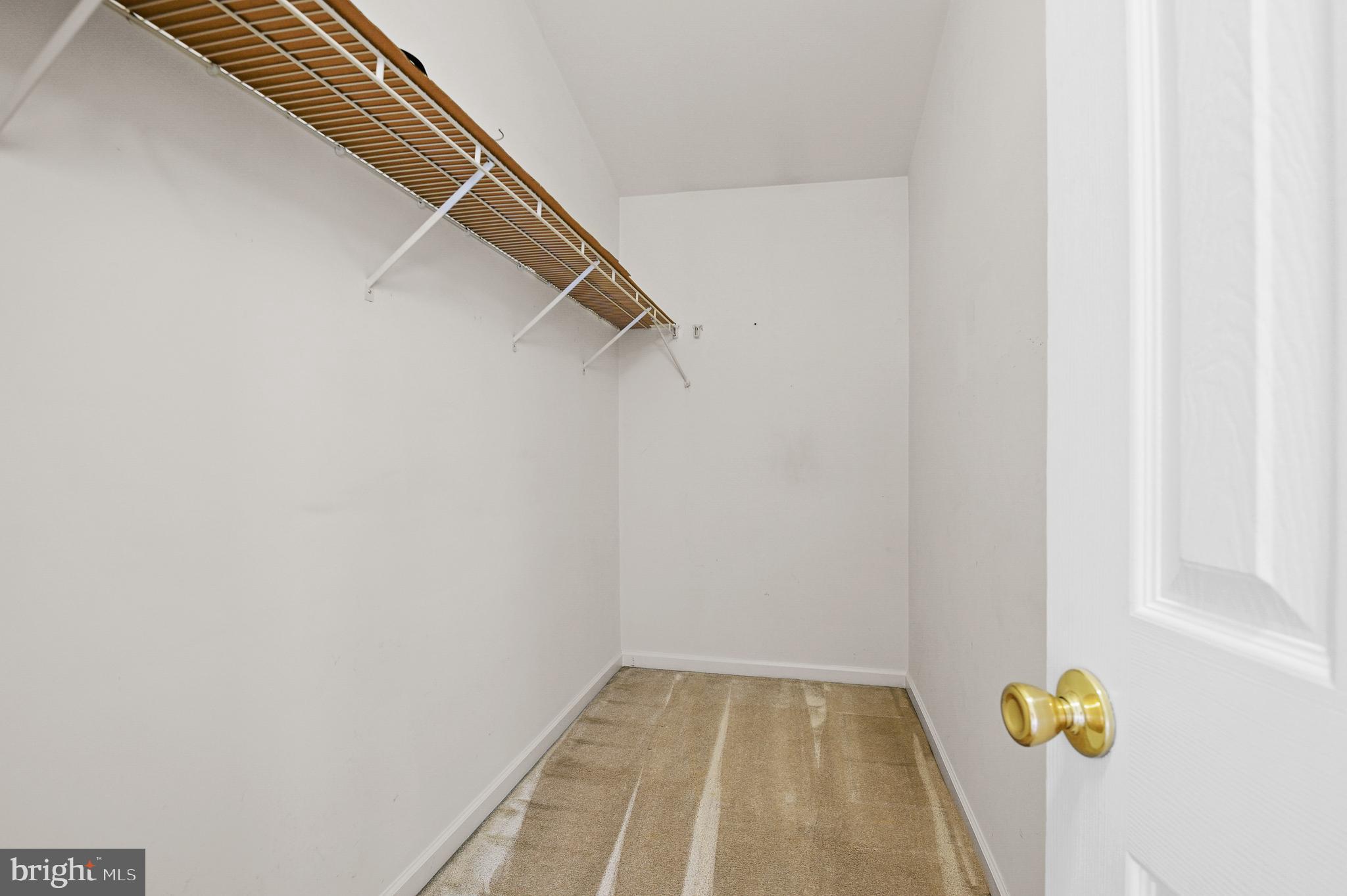1318 Bay Ridge Avenue Annapolis, MD 21403 - Photo 21 of 41 Primary Walk-In Closet