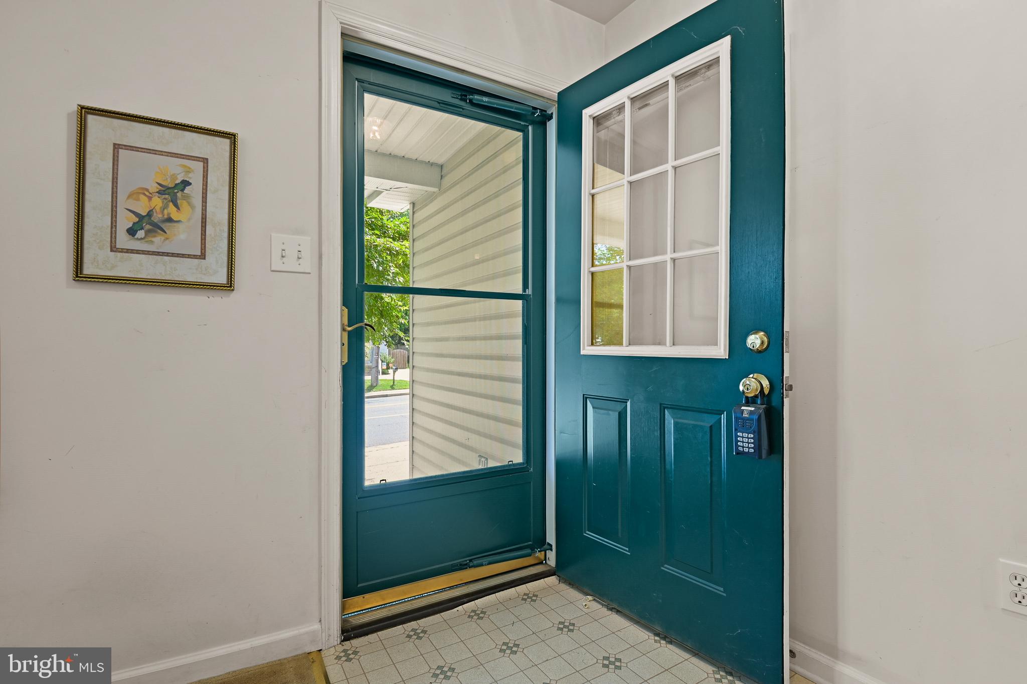 1318 Bay Ridge Avenue Annapolis, MD 21403 - Photo 3 of 41 Welcome In!