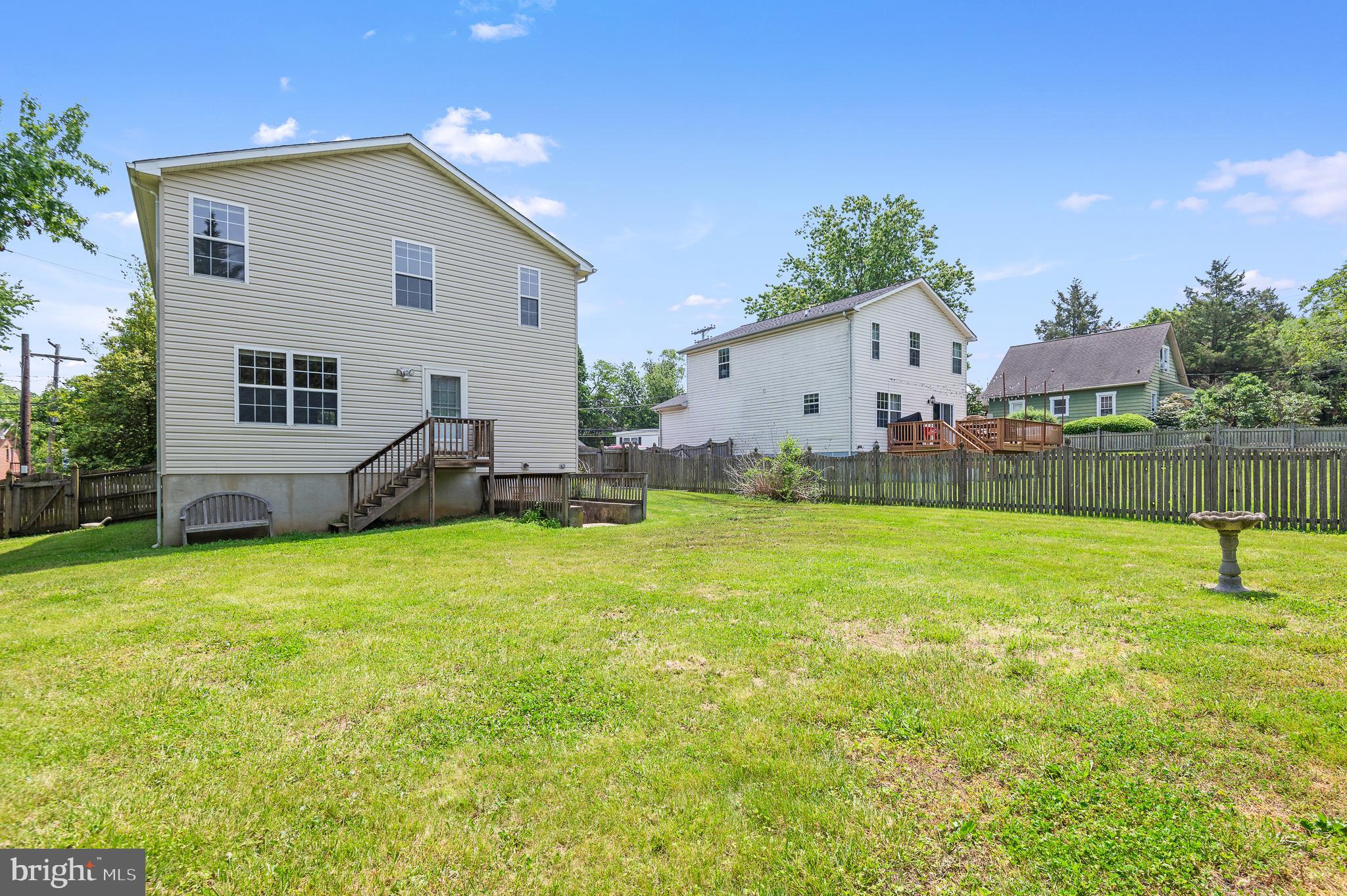 1318 Bay Ridge Avenue Annapolis, MD 21403 - Photo 33 of 41 Back Yard - Bright and Open!