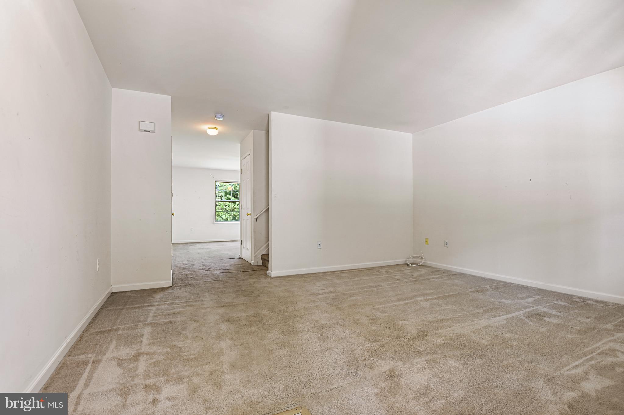 1318 Bay Ridge Avenue Annapolis, MD 21403 - Photo 5 of 41 Living Room