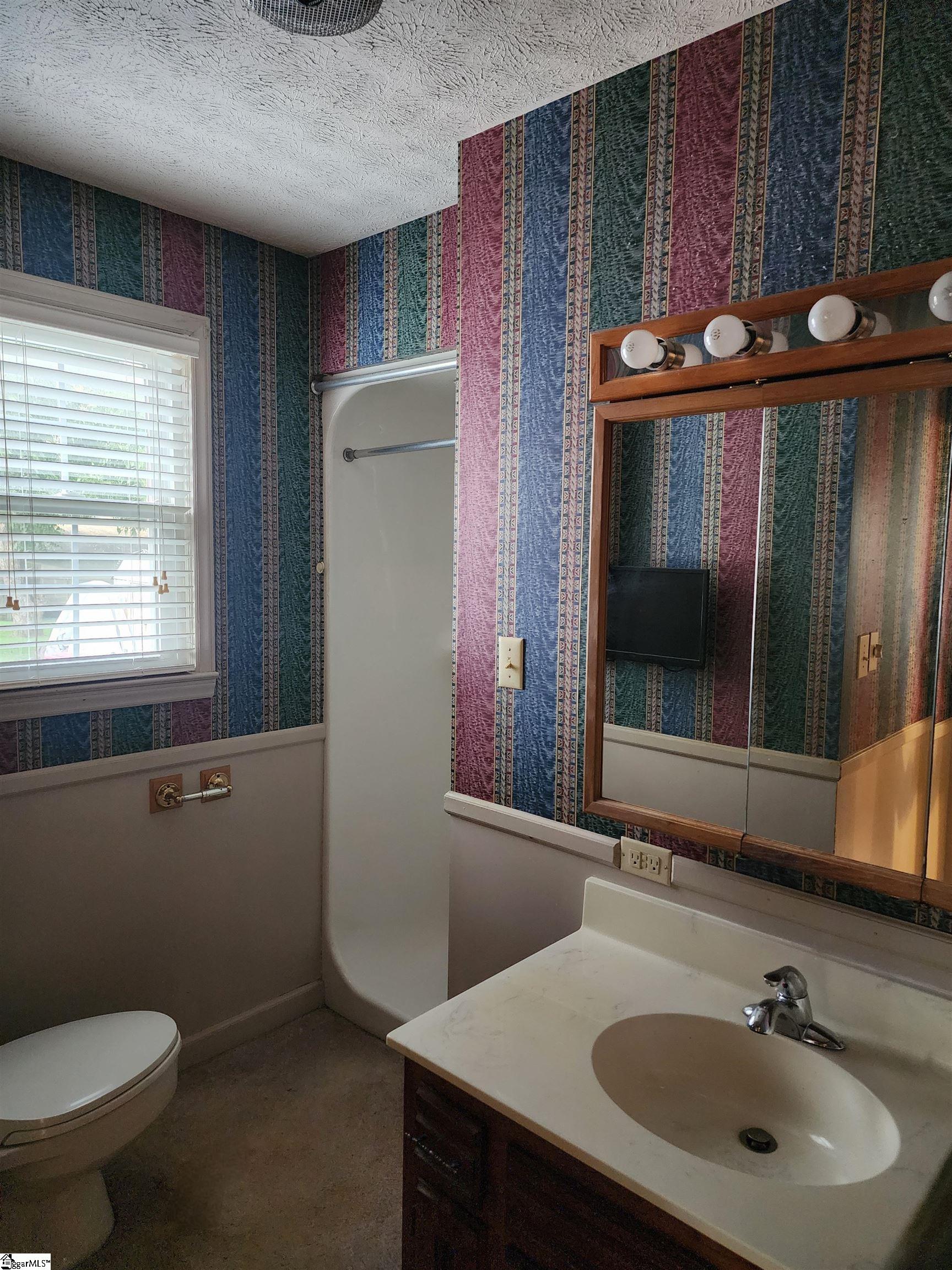 210 Tindal Road Greenville, SC 29617 - Photo 8 of 10 Gallery Image 8