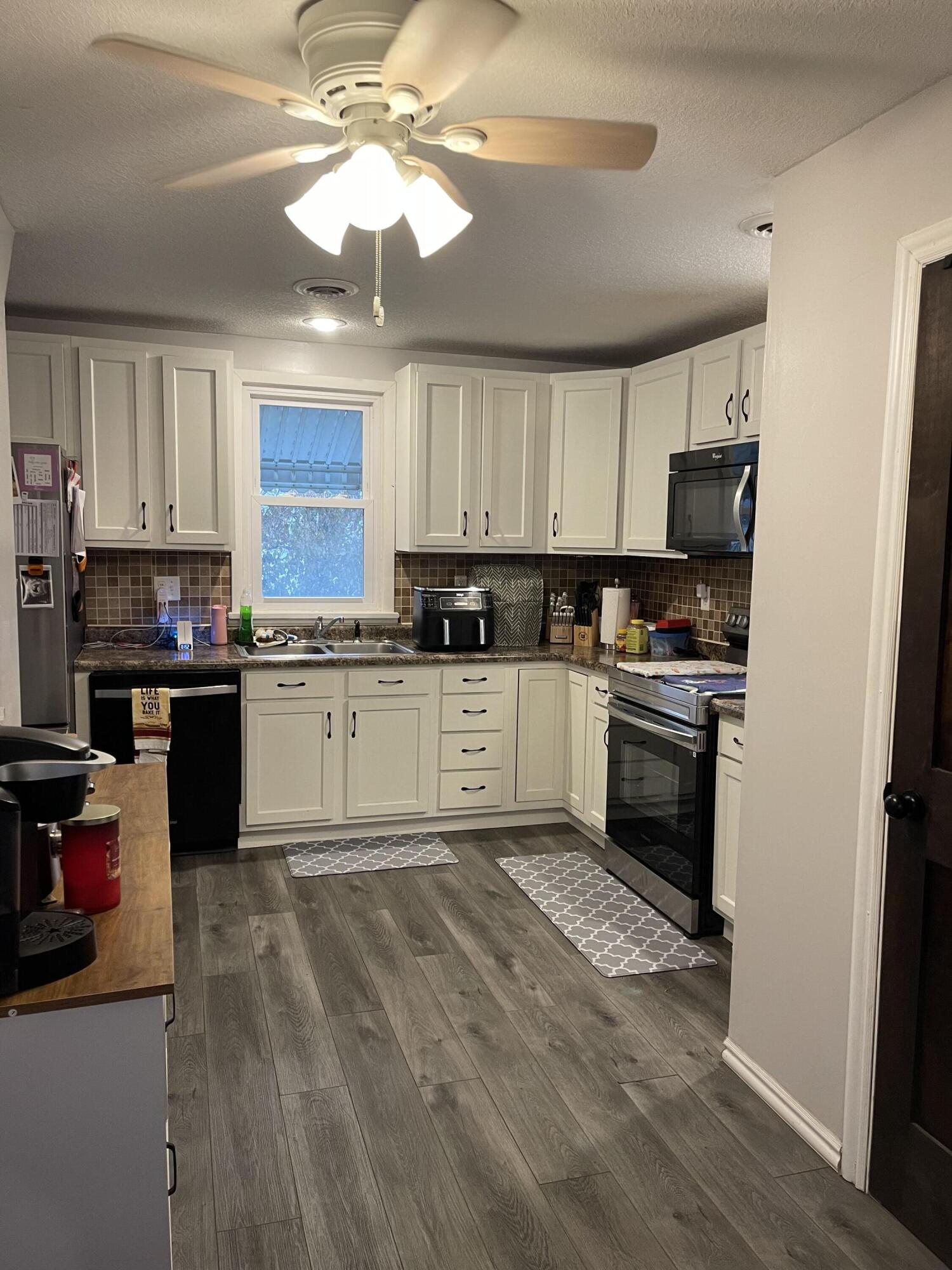 611 St Rt 33 Willshire, OH 45898 - Photo 8 of 22