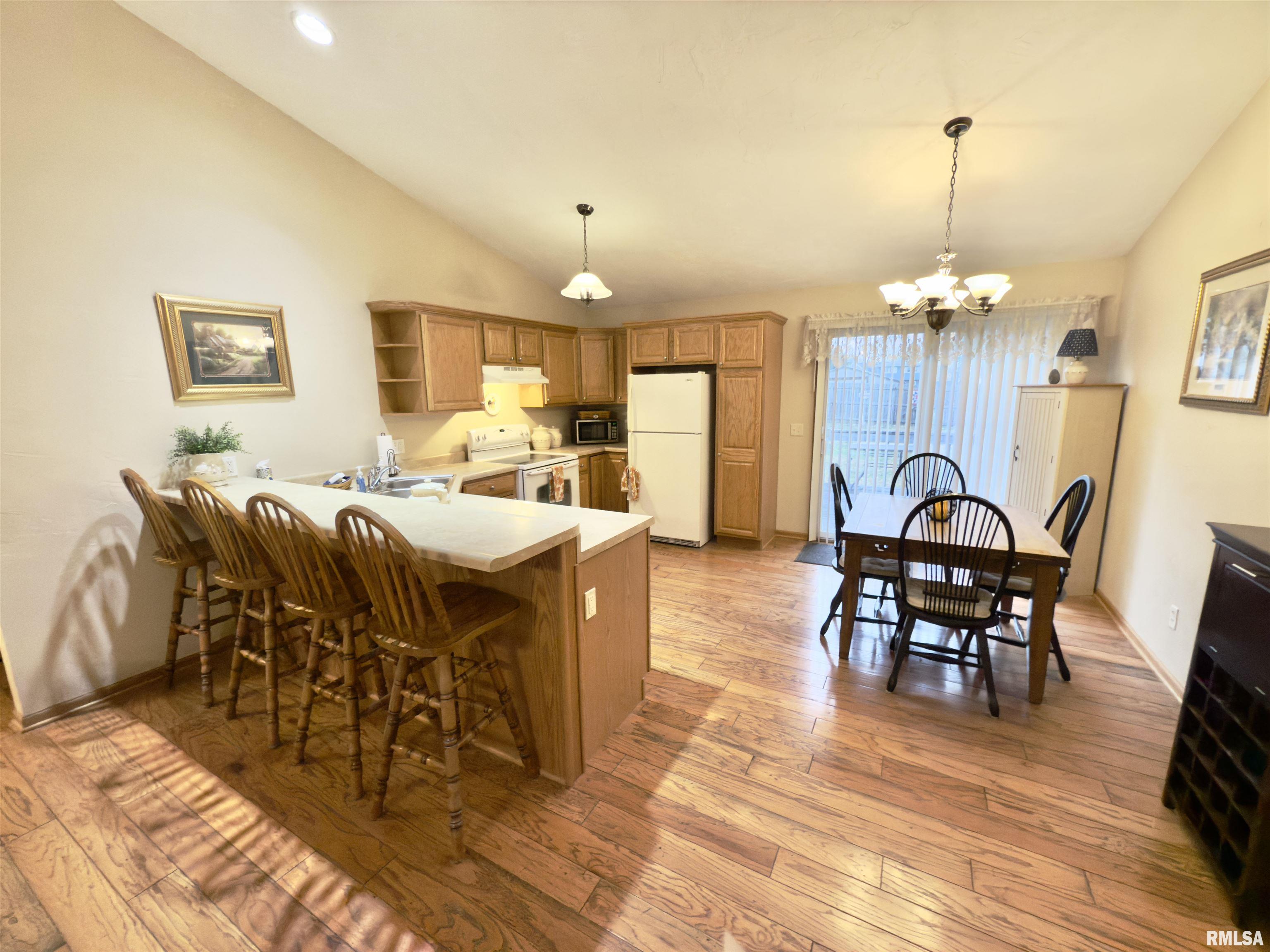 319 3rd Avenue Hampton, IL 61256 - Photo 5 of 28 Gallery Image 5