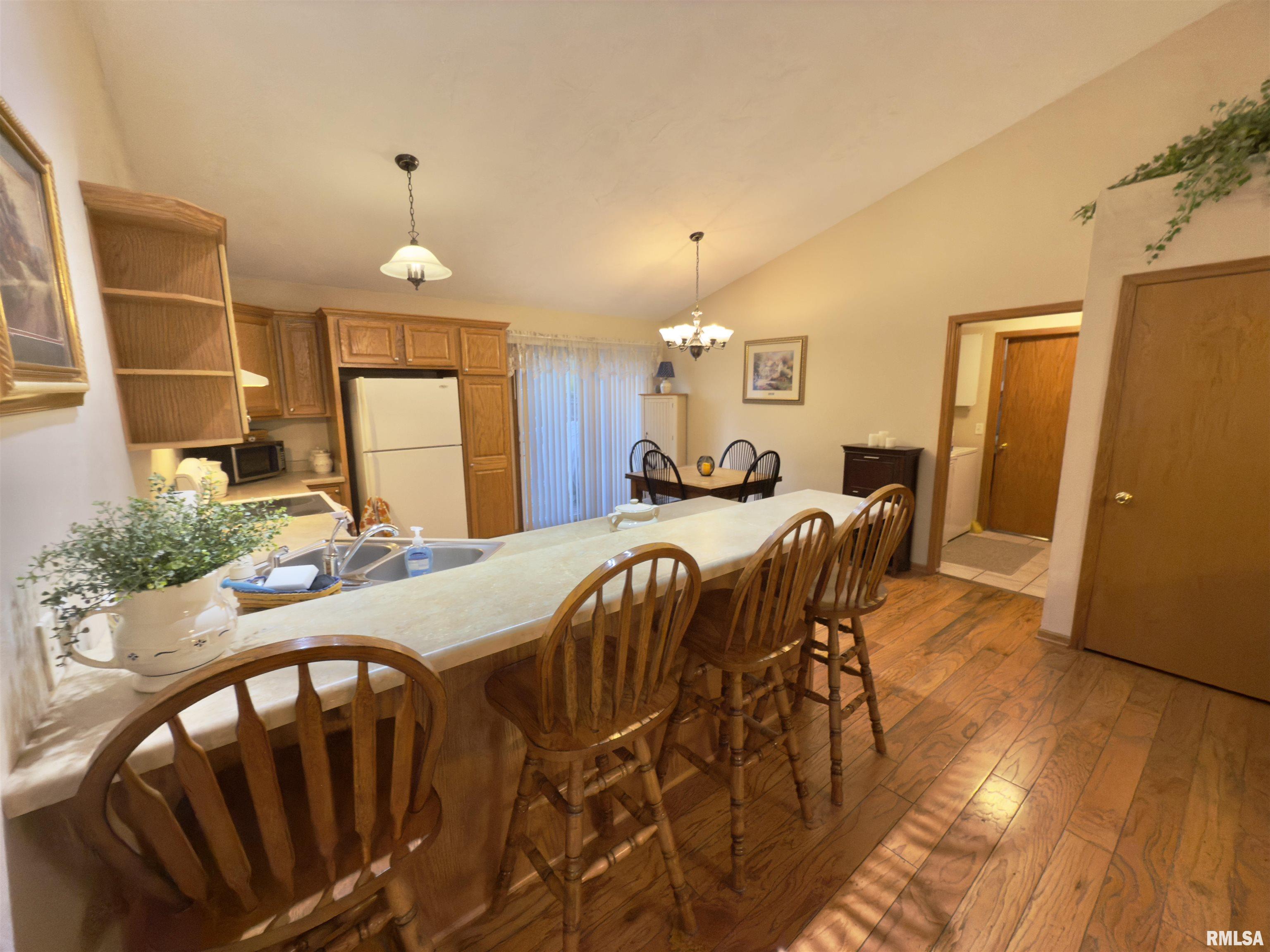 319 3rd Avenue Hampton, IL 61256 - Photo 7 of 28 Gallery Image 7