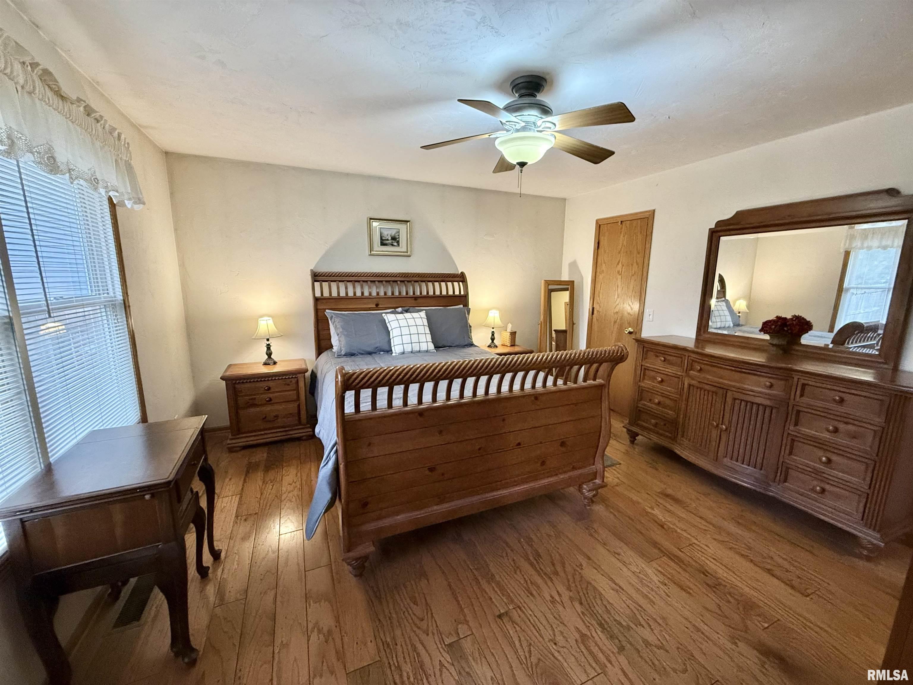 319 3rd Avenue Hampton, IL 61256 - Photo 10 of 28 Gallery Image 10